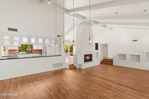 111 E Linger Ln, Phoenix, AZ 85020 photo 8
