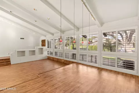 111 E Linger Ln, Phoenix, AZ 85020 photo 6