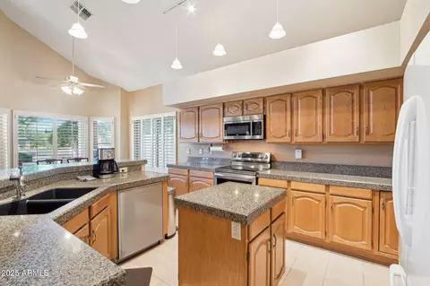 1071 E Seminole Dr, Phoenix, AZ 85022 photo 15