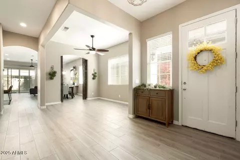 Entry Way - 3146 E Sagebrush St, Gilbert, AZ 85296 photo 2 of 4