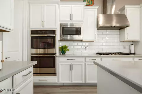 Kitchen - 3146 E Sagebrush St, Gilbert, AZ 85296 photo 1 of 5