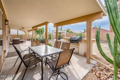 2523 E Taro Ln, Phoenix, AZ 85050 photo 18