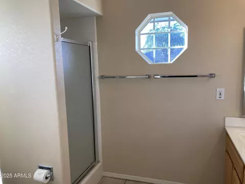 Bath - 10840 E Keats Ave, Mesa, AZ 85209 photo 3 of 4