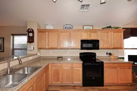 Kitchen - 6808 S 36th Dr, Phoenix, AZ 85041 photo 3 of 3