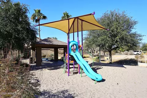 View/Area - 6808 S 36th Dr, Phoenix, AZ 85041 photo 1 of 1