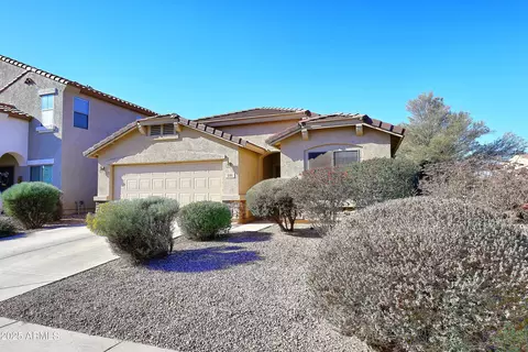 Exterior - 6808 S 36th Dr, Phoenix, AZ 85041 photo 2 of 9