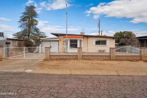 381 W Brown Dr, Sierra Vista, AZ 85635
