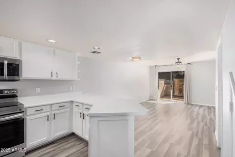 6454 E University Dr #24, Mesa, AZ 85205