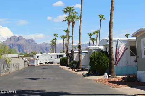 1804 W Tepee St #64, Apache Junction, AZ 85120