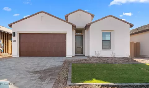 699 E Greenback Dr, San Tan Valley, AZ 85140