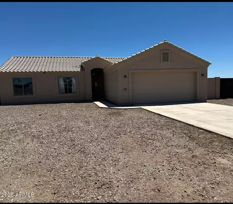 13943 S Amado Blvd, Arizona City, AZ 85123