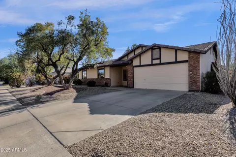 2647 Evergreen St, Mesa, AZ 85213 photo 2