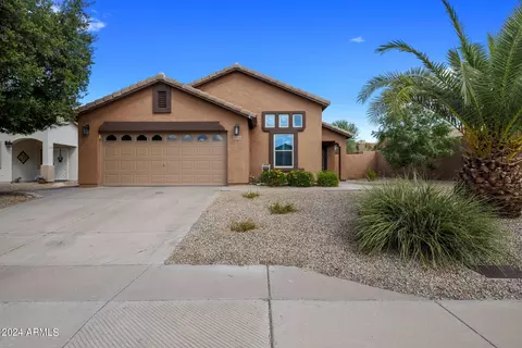 9036 E Halifax Cir, Mesa, AZ 85207
