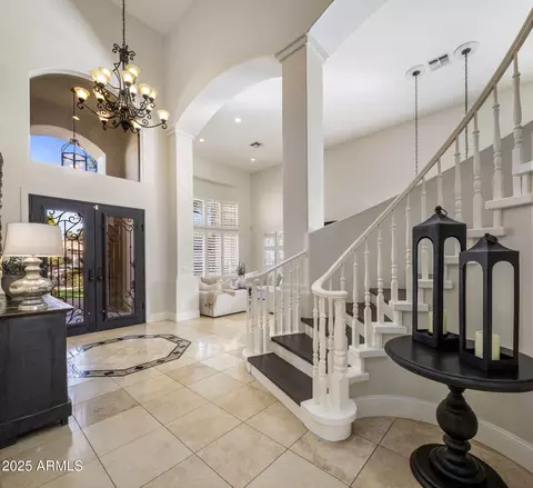 Entry Way - 7040 N 1st Ave, Phoenix, AZ 85021 photo 1 of 3