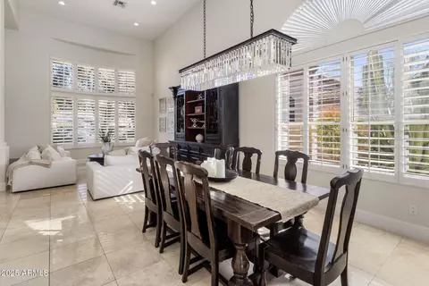Dining - 7040 N 1st Ave, Phoenix, AZ 85021 photo 1 of 3