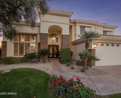 Exterior - 7040 N 1st Ave, Phoenix, AZ 85021 photo 3 of 12