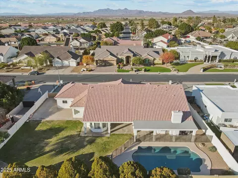 View/Area - 1743 E Menlo St, Mesa, AZ 85203 photo 4 of 7