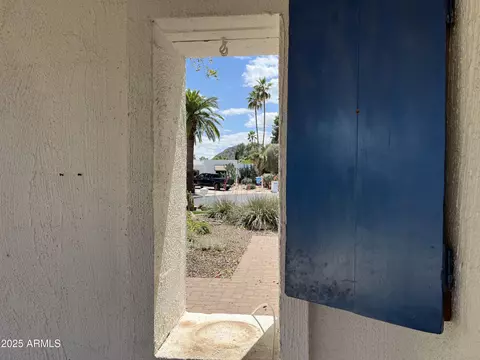 Exterior - 136 E Boca Raton Rd, Phoenix, AZ 85022 photo 15 of 20