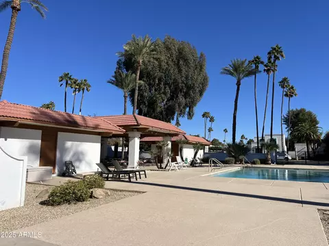 Exterior - 136 E Boca Raton Rd, Phoenix, AZ 85022 photo 17 of 20