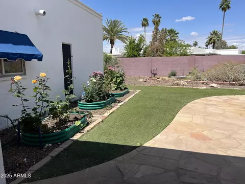 Exterior - 136 E Boca Raton Rd, Phoenix, AZ 85022 photo 8 of 20