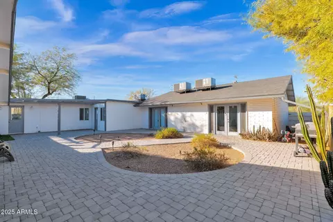 1404 E Mountain View Rd, Phoenix, AZ 85020