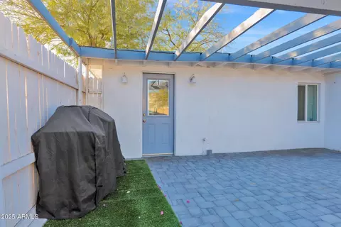 Exterior - 1404 E Mountain View Rd, Phoenix, AZ 85020 photo 5 of 9