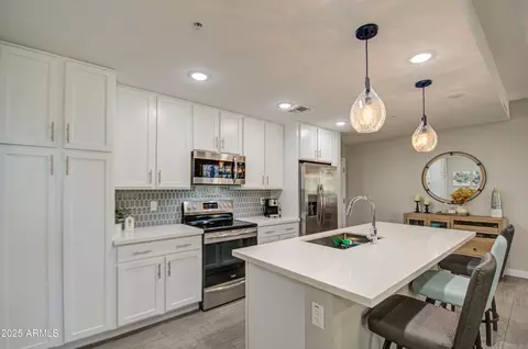 155 N Lakeview Blvd #118, Chandler, AZ 85225