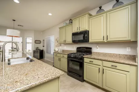 2972 E Ironside Ln, Gilbert, AZ 85298 photo 9