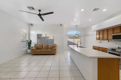 1911 S Saddle St, Gilbert, AZ 85233 photo 8