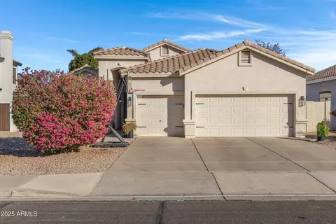 1911 S Saddle St, Gilbert, AZ 85233
