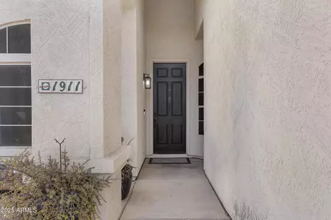1911 S Saddle St, Gilbert, AZ 85233 photo 4