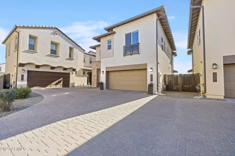 2357 W Gloria Ln, Phoenix, AZ 85085