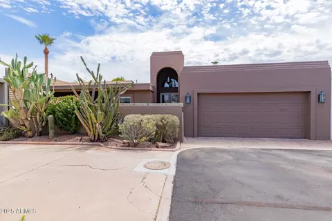7770 E Camelback Rd #16, Scottsdale, AZ 85251