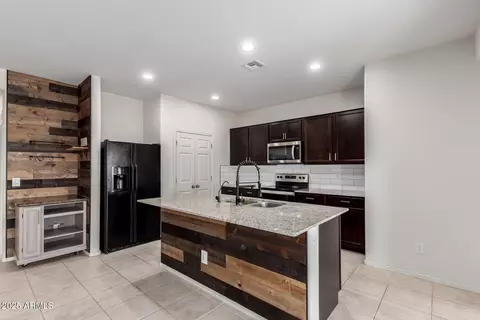 5013 S 112th Ave, Tolleson, AZ 85353 photo 3