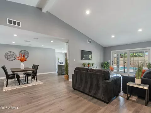 4532 E Grandview Rd, Phoenix, AZ 85032 photo 4
