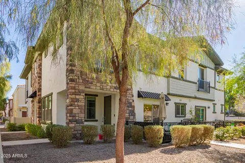 2780 S Equestrian Dr #102, Gilbert, AZ 85295