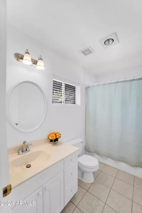 Bath - 303 W 9th St, Mesa, AZ 85201 photo 4 of 5