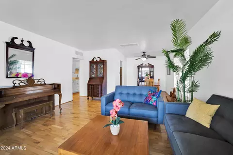 Living - 303 W 9th St, Mesa, AZ 85201 photo 1 of 3