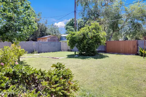 Exterior - 303 W 9th St, Mesa, AZ 85201 photo 5 of 9