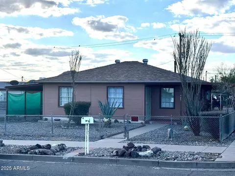 441 W 1st St, Ajo, AZ 85321