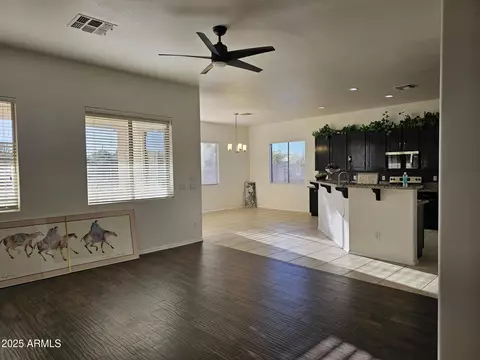 Living - 4072 S Skyline Ct, Gilbert, AZ 85297 photo 2 of 8