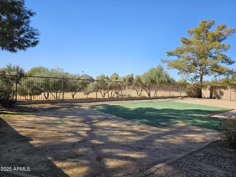 Exterior - 4072 S Skyline Ct, Gilbert, AZ 85297 photo 7 of 9