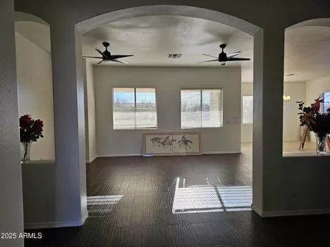 4072 S Skyline Ct, Gilbert, AZ 85297