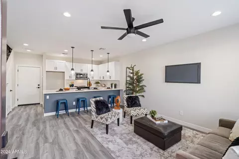 1642 E Monte Vista Rd #4, Phoenix, AZ 85006
