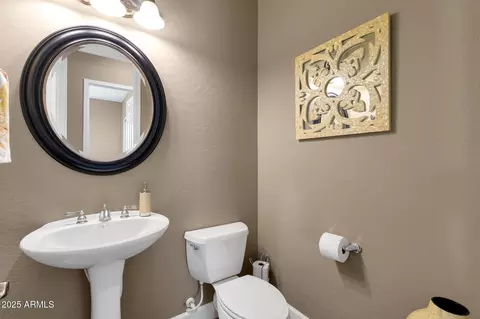 Bath - 4503 E Cabrillo Dr, Gilbert, AZ 85297 photo 5 of 6