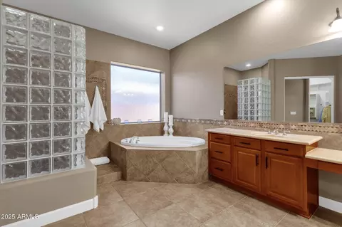 Bath - 4503 E Cabrillo Dr, Gilbert, AZ 85297 photo 3 of 6