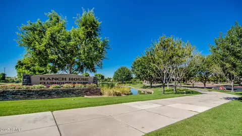 View/Area - 4503 E Cabrillo Dr, Gilbert, AZ 85297 photo 18 of 22