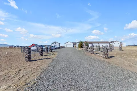 10450 N Raya Rd, Prescott Valley, AZ 86315