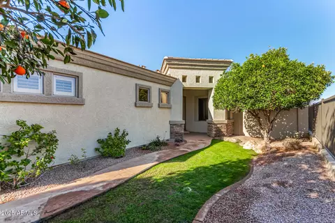 6658 S St Andrews Ct, Gilbert, AZ 85298