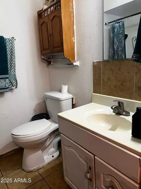 Bath - 1825 E 7th St, Douglas, AZ 85607 photo 1 of 1